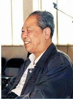 黄文虎